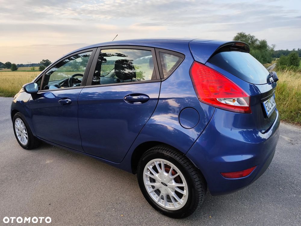 Ford Fiesta 1.25 Champions Edition - 34