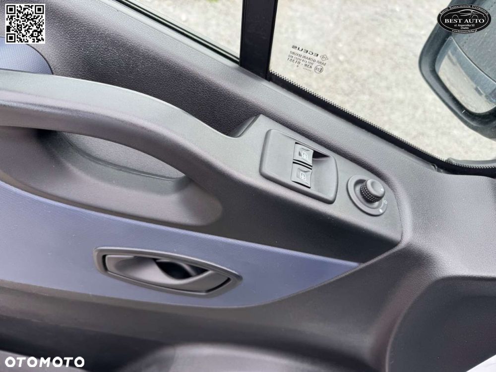 Opel Vivaro - 33