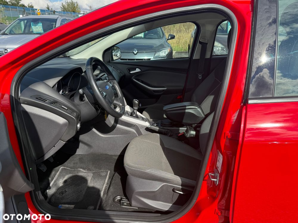 Ford Focus 1.6 Edition - 17