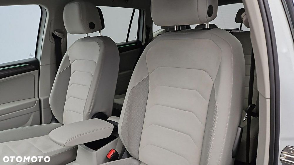 Volkswagen Tiguan Allspace - 11