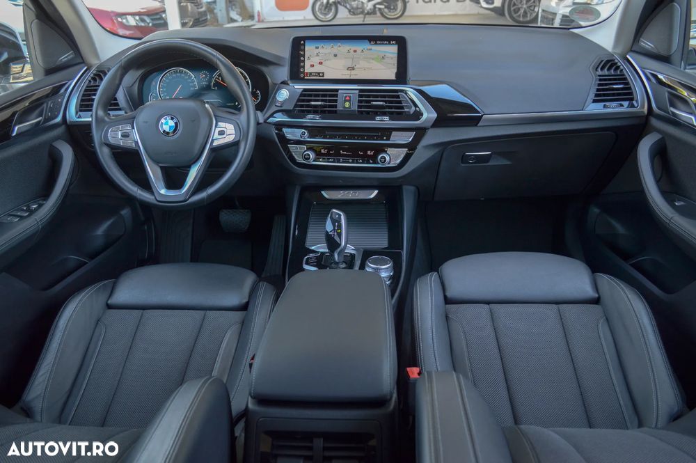 BMW X3 xDrive20d AT Luxury Line - 6