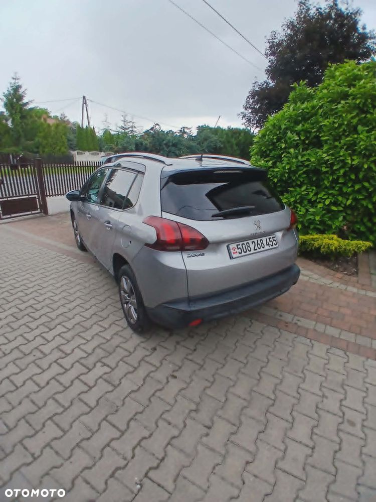 Peugeot 2008 1.5 BlueHDi Style - 3