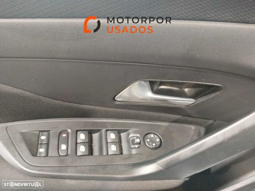 Peugeot 308 SW 1.2 Hybrid Style e-DCS6 - 13