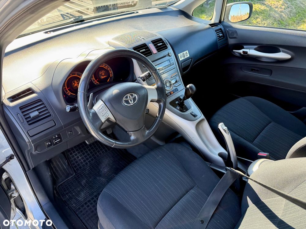 Toyota Auris 1.6 VVT-i Multimode Executive - 17