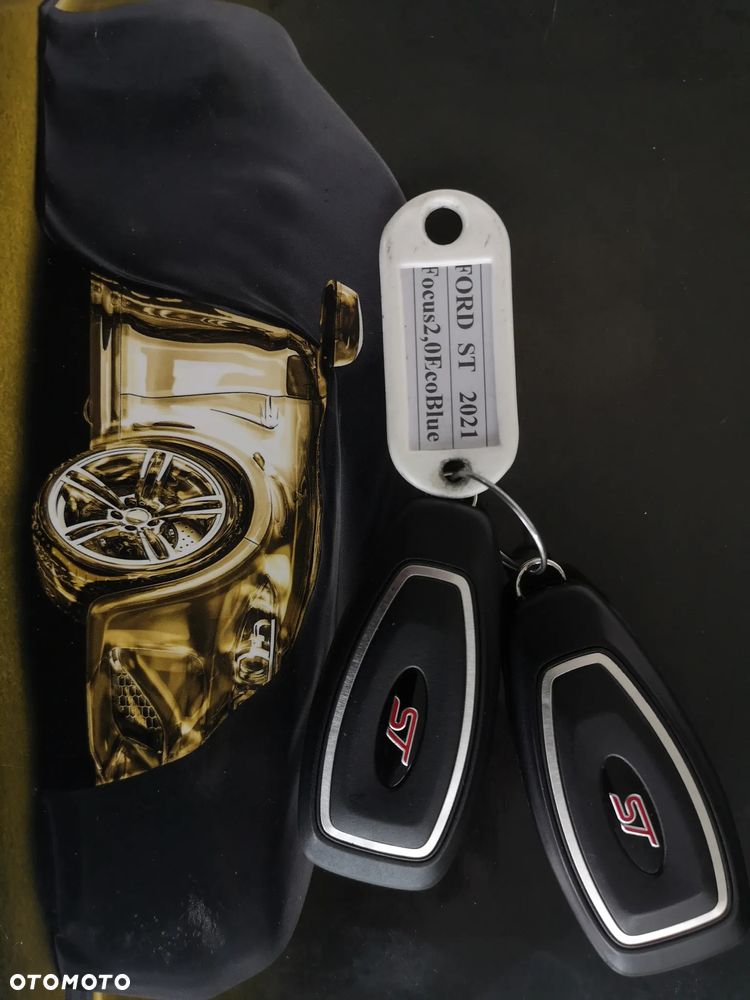 Ford Focus 2.0 EcoBlue S&S ST mit Styling-Paket - 9