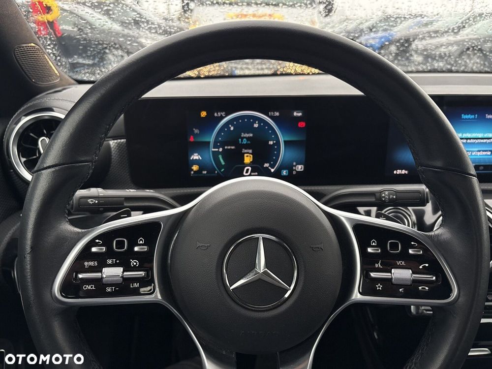 Mercedes-Benz CLA 200 7G-DCT - 16