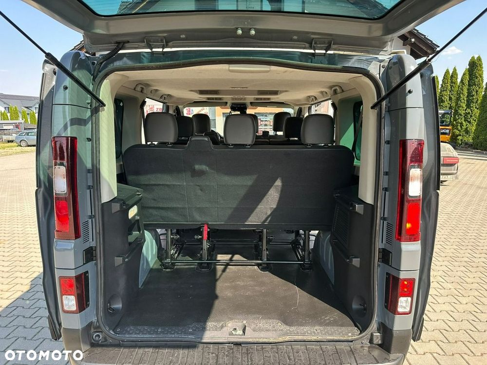 Renault Trafic - 12