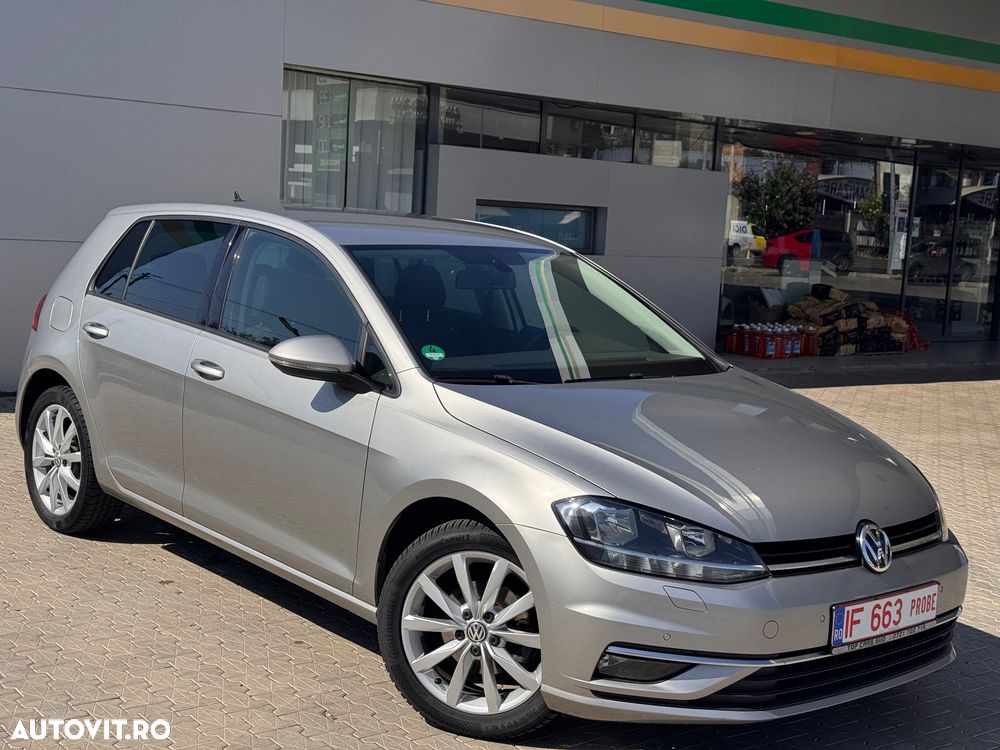 Volkswagen Golf - 5