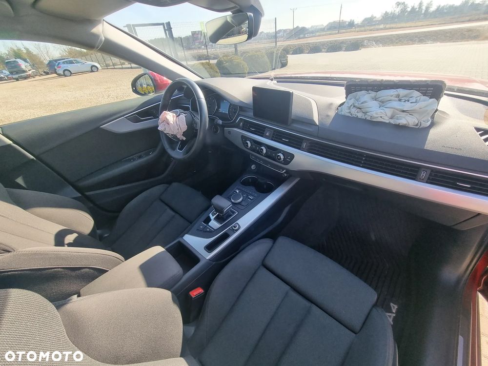 Audi A4 Avant 40 TFSI S tronic sport - 12