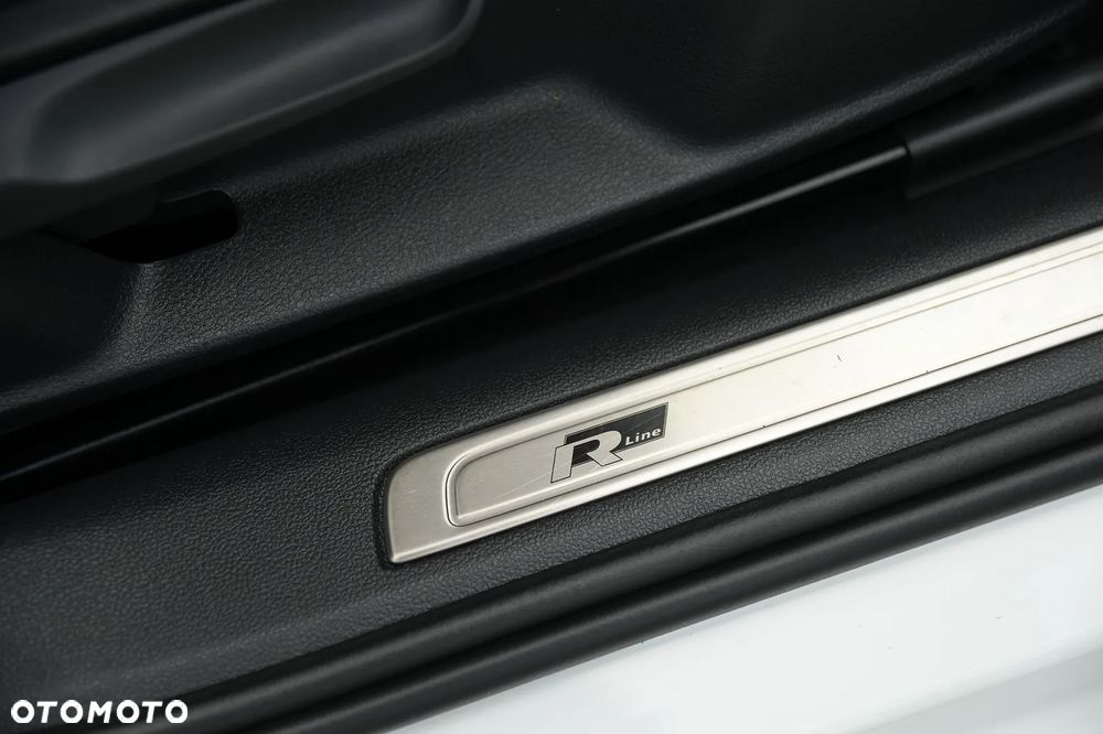 Volkswagen Passat - 18