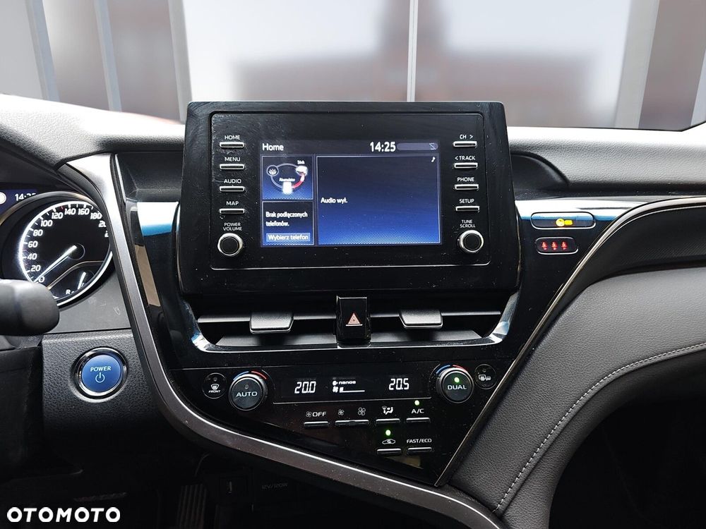 Toyota Camry 2.5 Hybrid Comfort CVT - 17