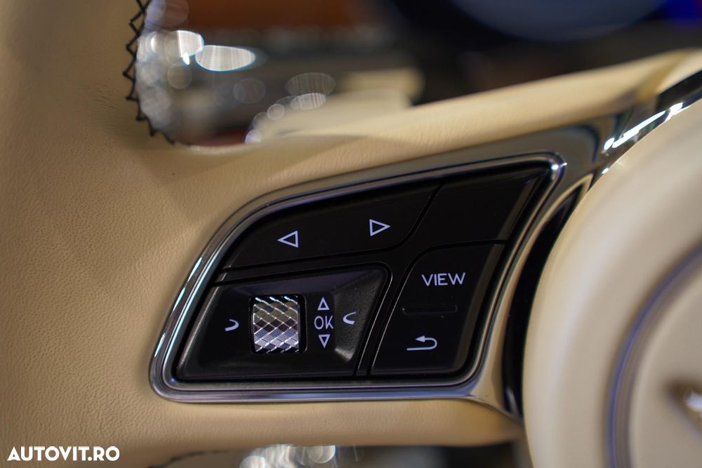 Bentley Flying Spur - 25
