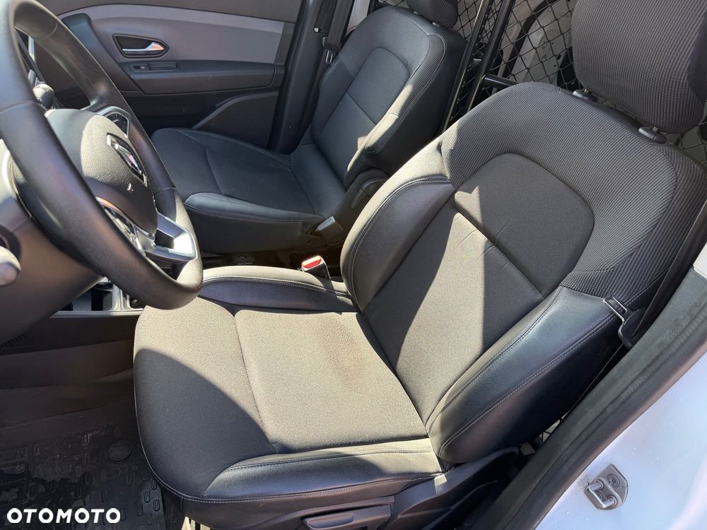 Renault EXPRESS - 11