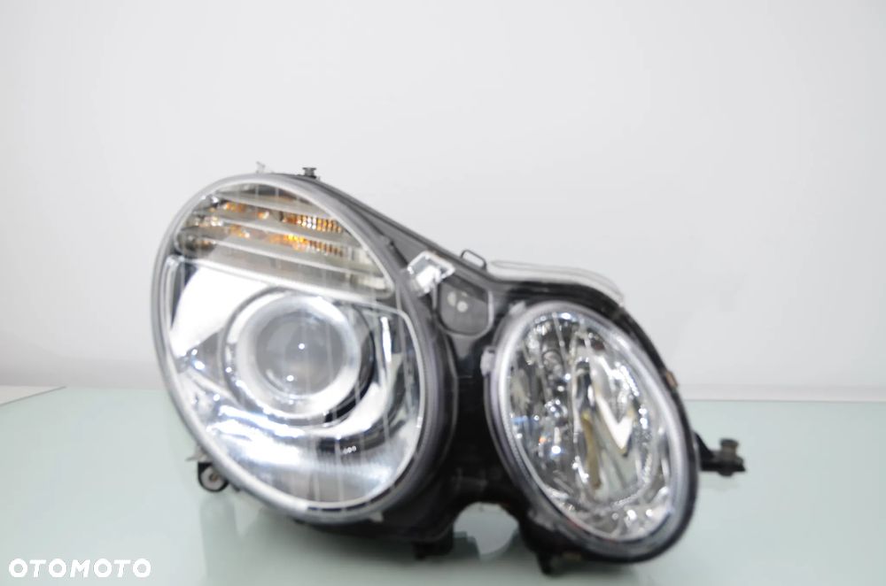 MERCEDES KLASA E W211 FACELIFT BI-XENON z modułami A2118205261KZ DYNAMICZNY Prawy Przedni Oryginał - 2