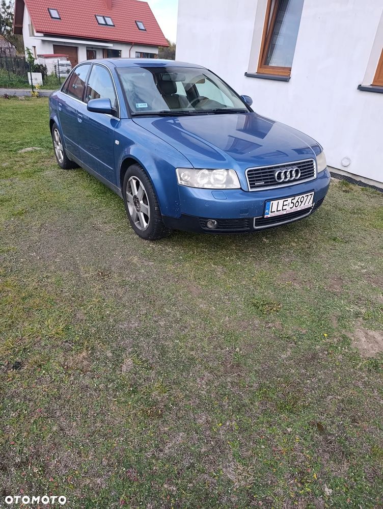 Audi A4 2001 photo 4