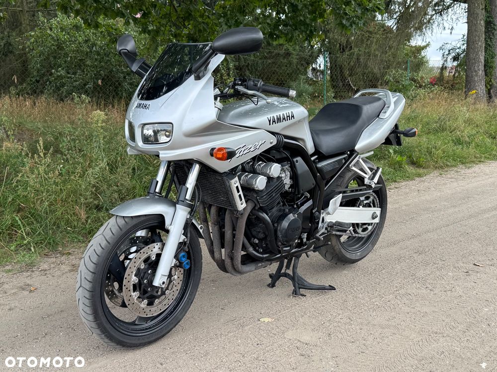 Yamaha FZS - 18