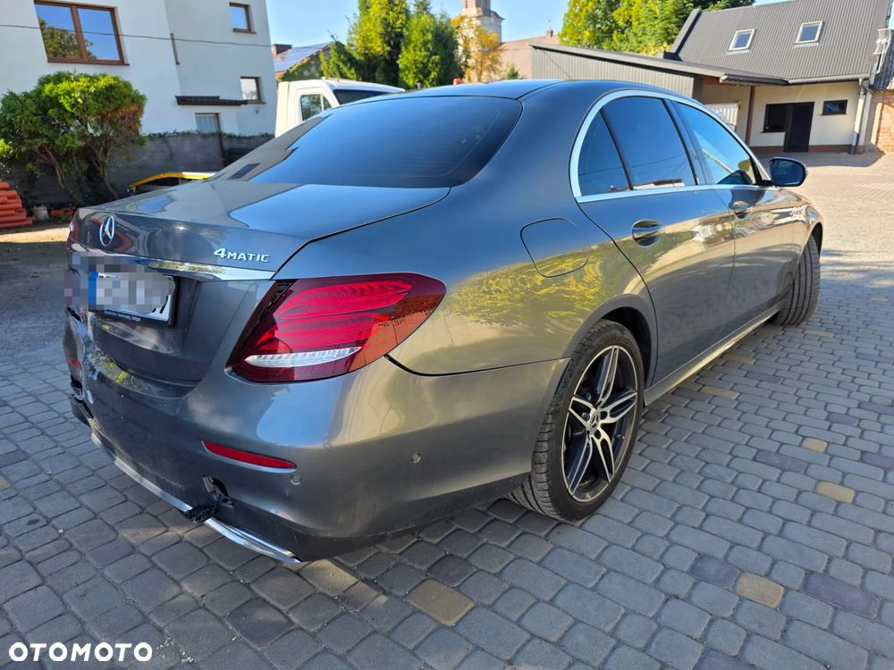 Mercedes-Benz Klasa E - 3