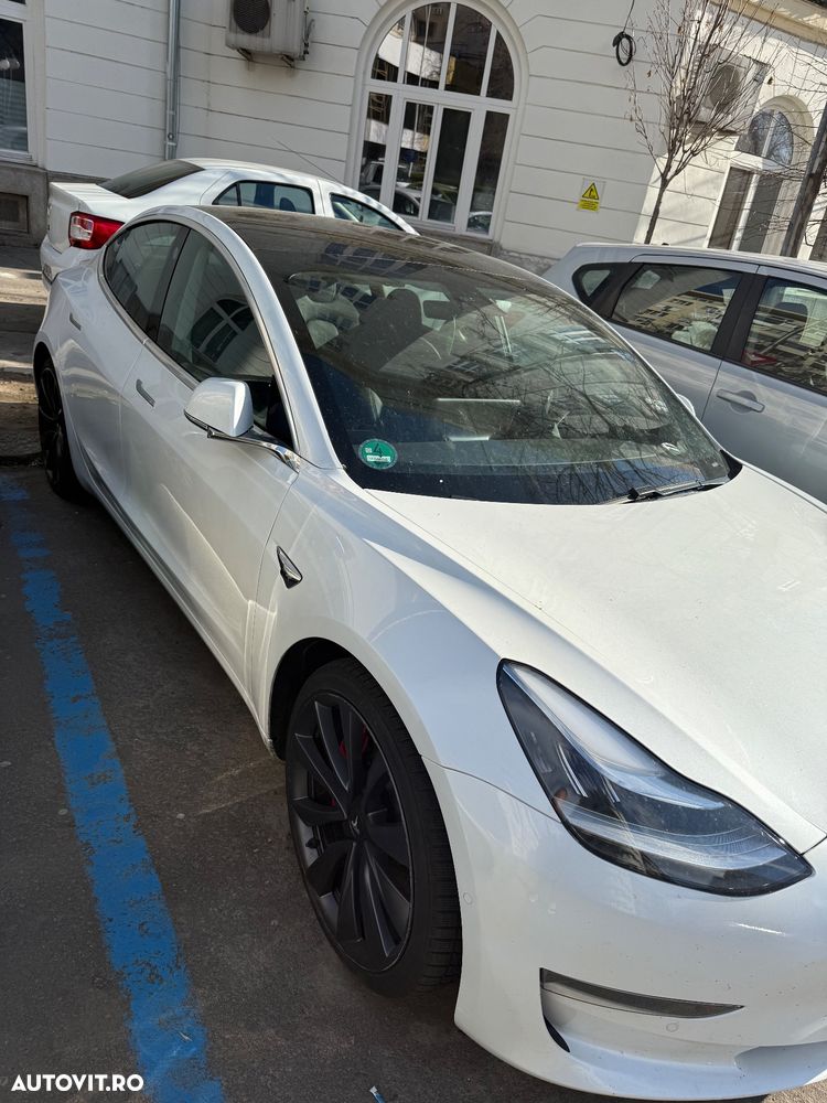 Tesla Model 3 Performance - 6