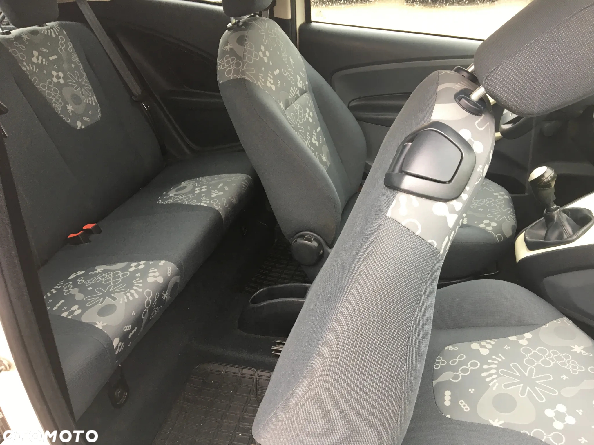 Ford KA 1.2 Ambiente - 25