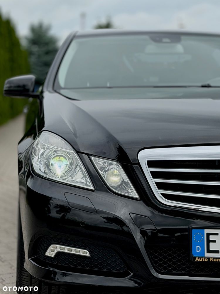 Mercedes-Benz Klasa E 200 CGI BlueEFFICIENCY Automatik Avantgarde - 36