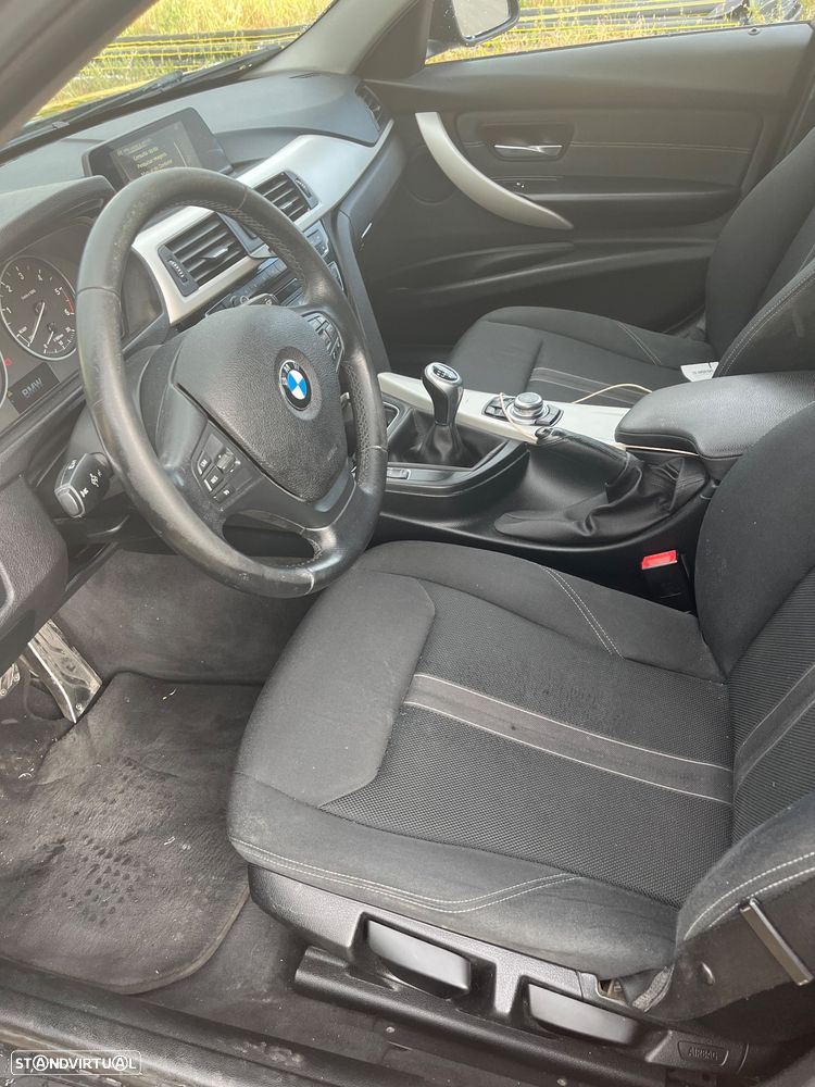 BMW 316 d Luxury Line - 9