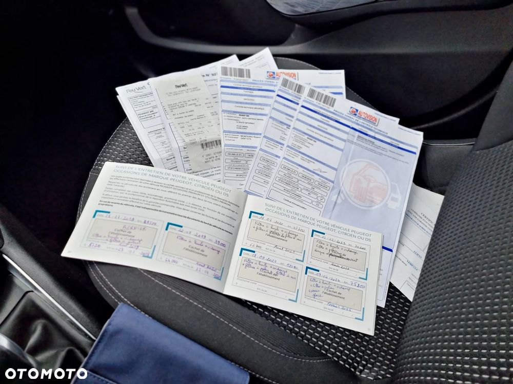 Peugeot 208 PureTech 82 Start & Stop Allure - 17