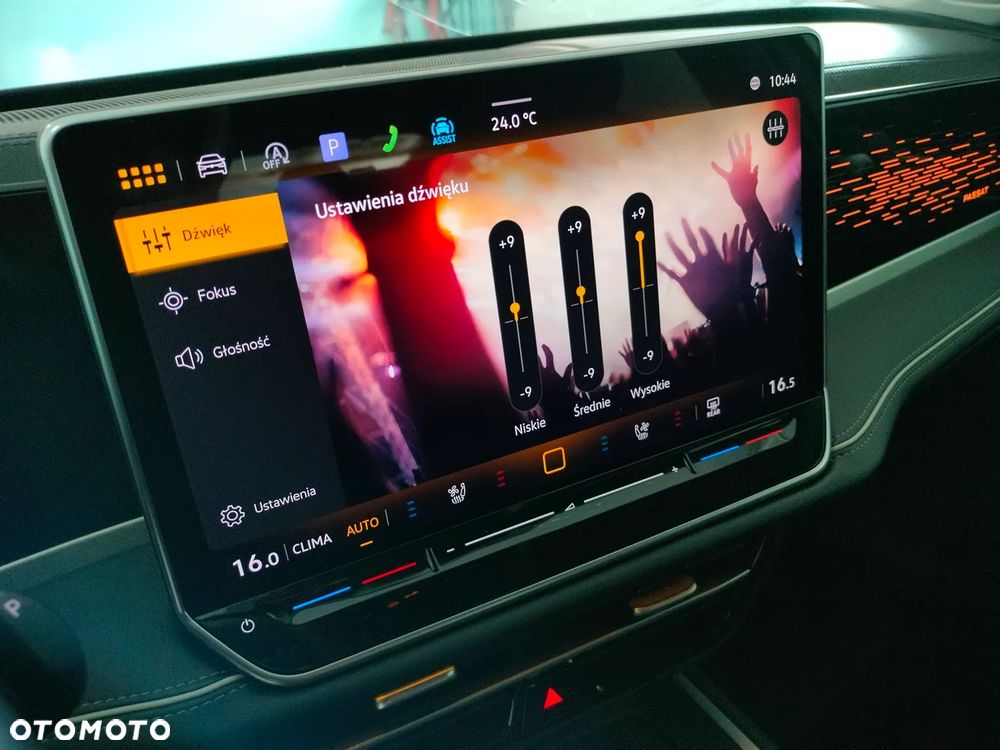 Volkswagen Passat - 14