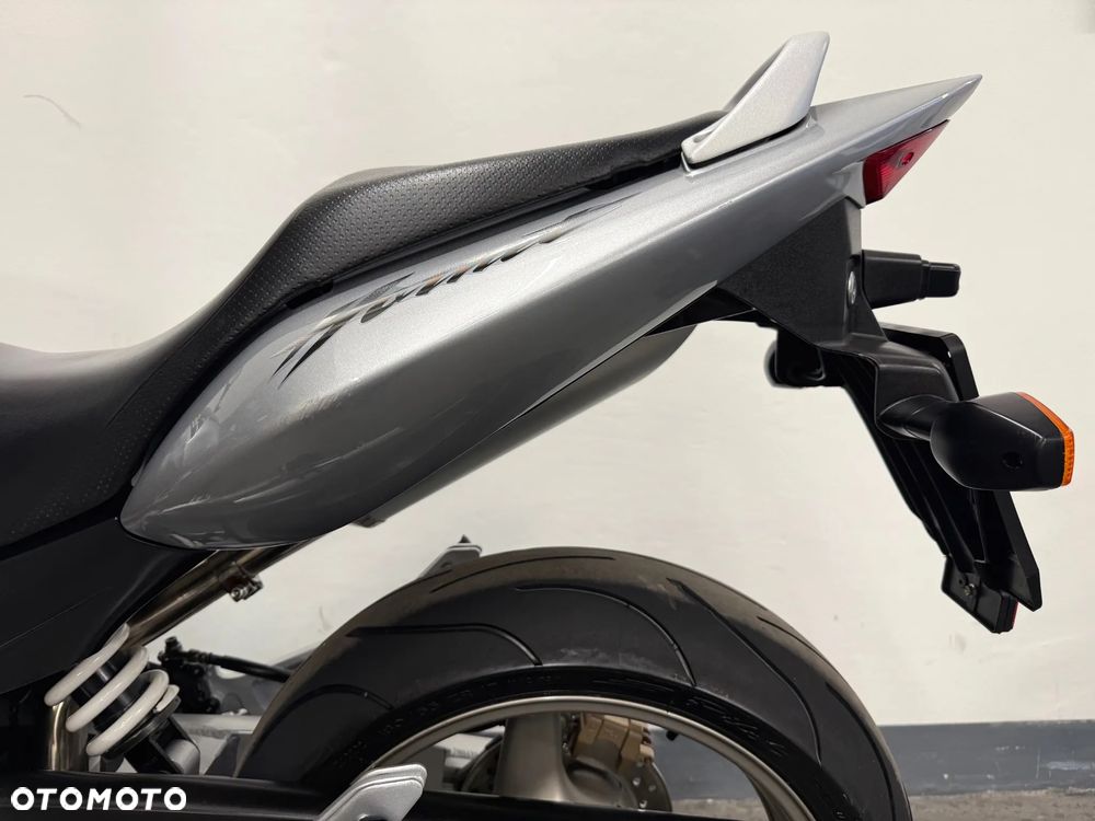 Honda Hornet - 28