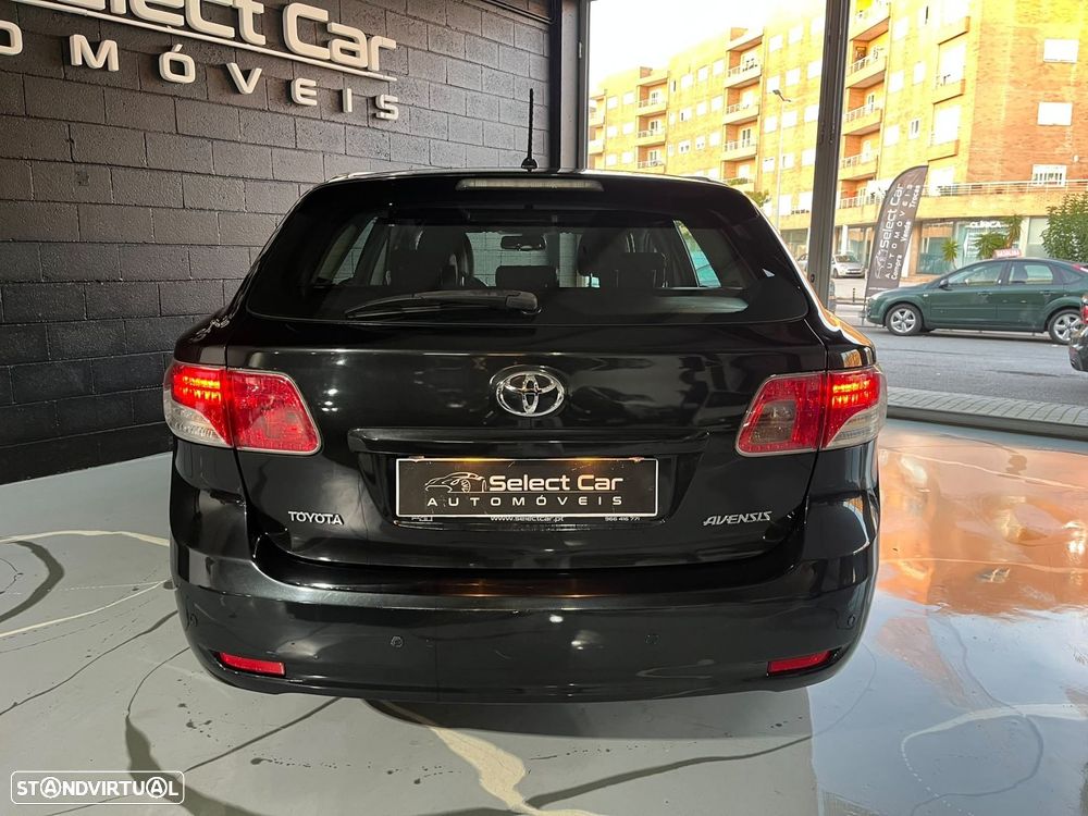 Toyota Avensis SW - 4