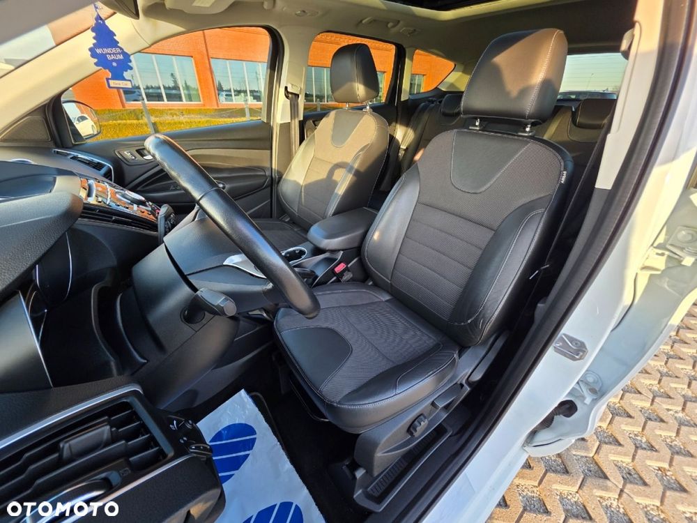 Ford Kuga - 13
