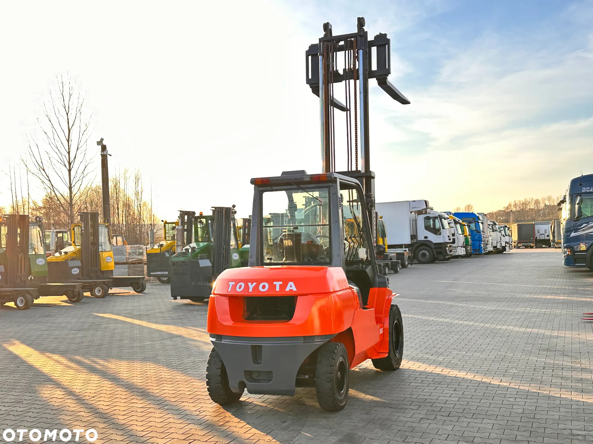 Toyota 42-4FD40 / DIESEL / 4500KG / DUPLEX / WIDŁY 1400MM / ZADBANA - 32