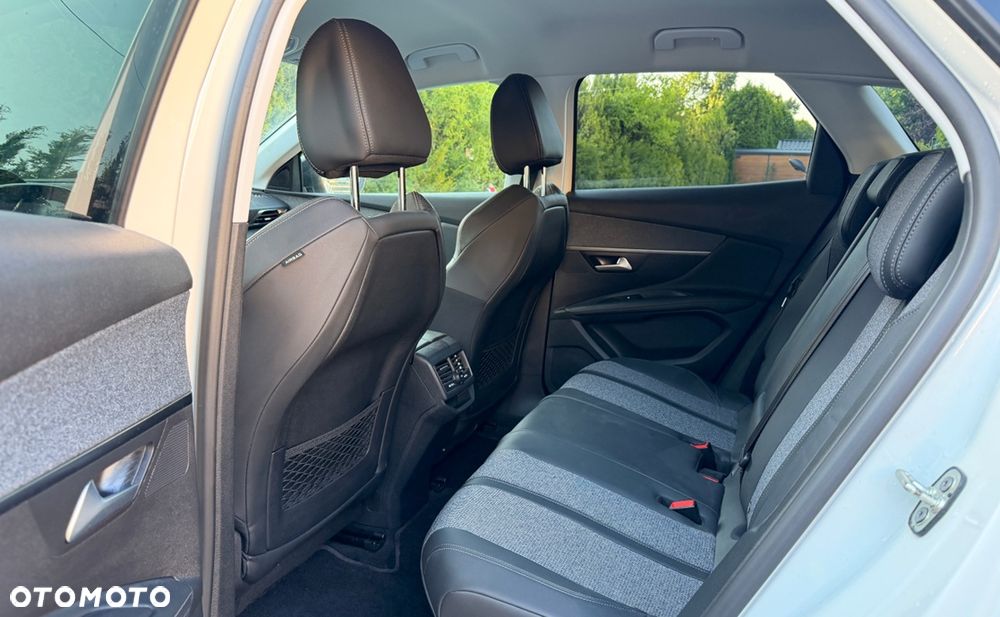 Peugeot 3008 1.2 PureTech Allure - 11