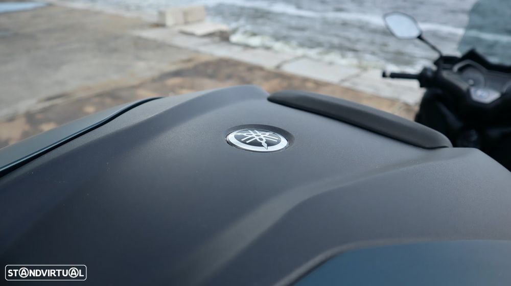 Yamaha X-Max Tech Max - 38
