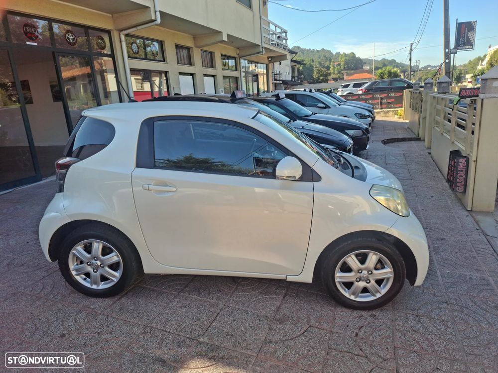 Toyota iQ 1.0 VVT-i 2 MultiDrive - 5