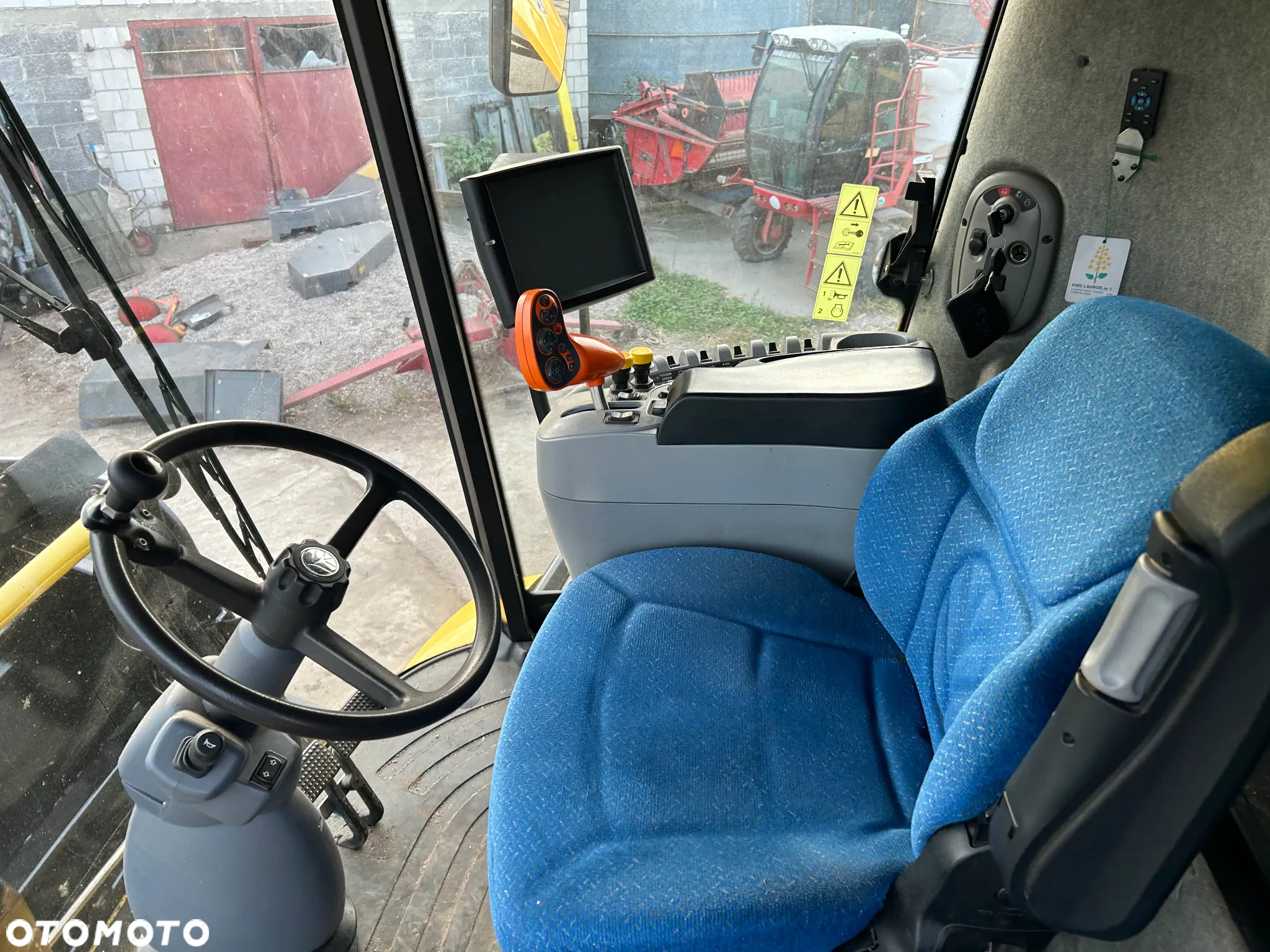 New Holland CR9070 ELEVATION - 21