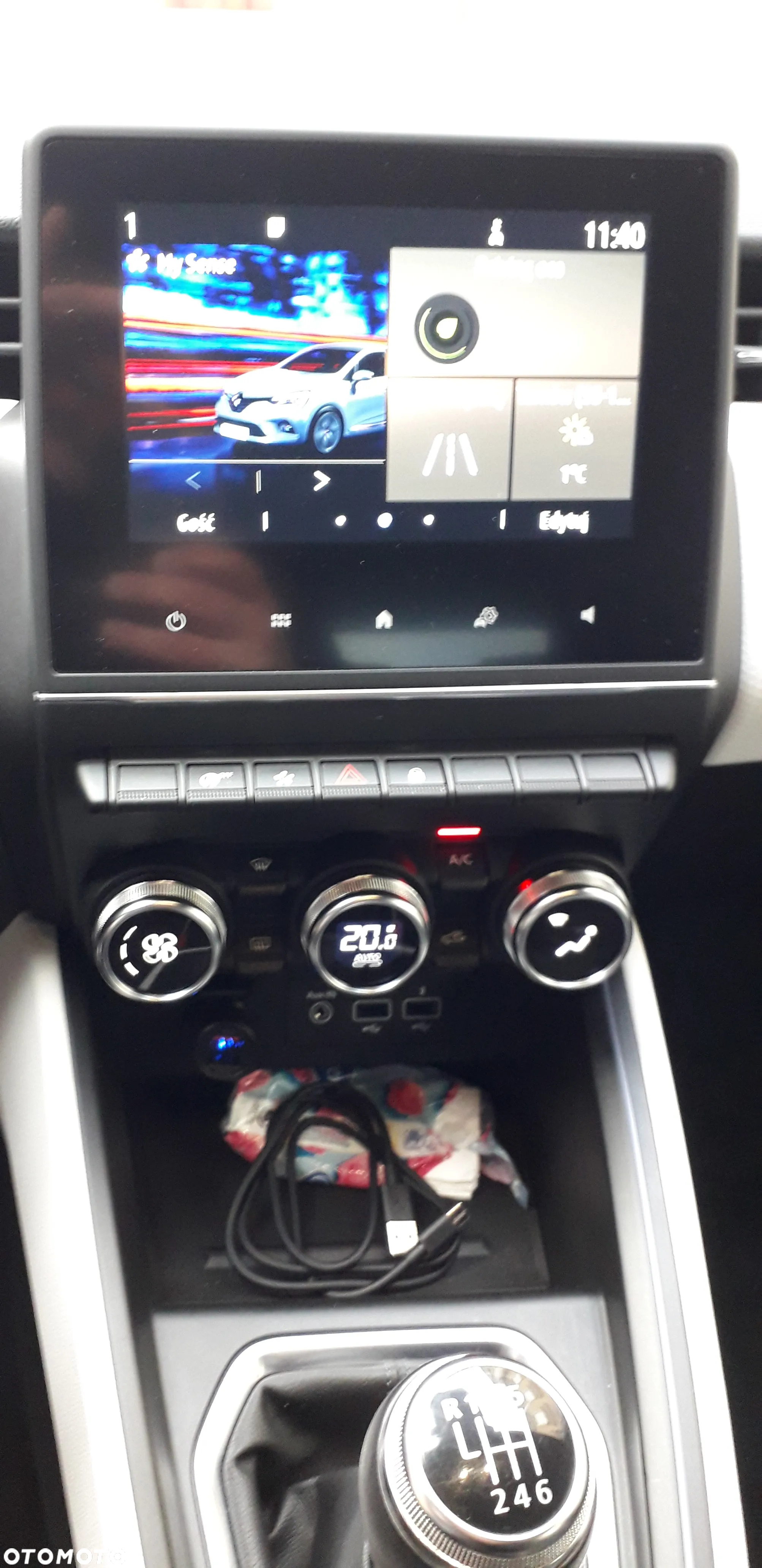 Renault Clio TCe 90 TECHNO - 10