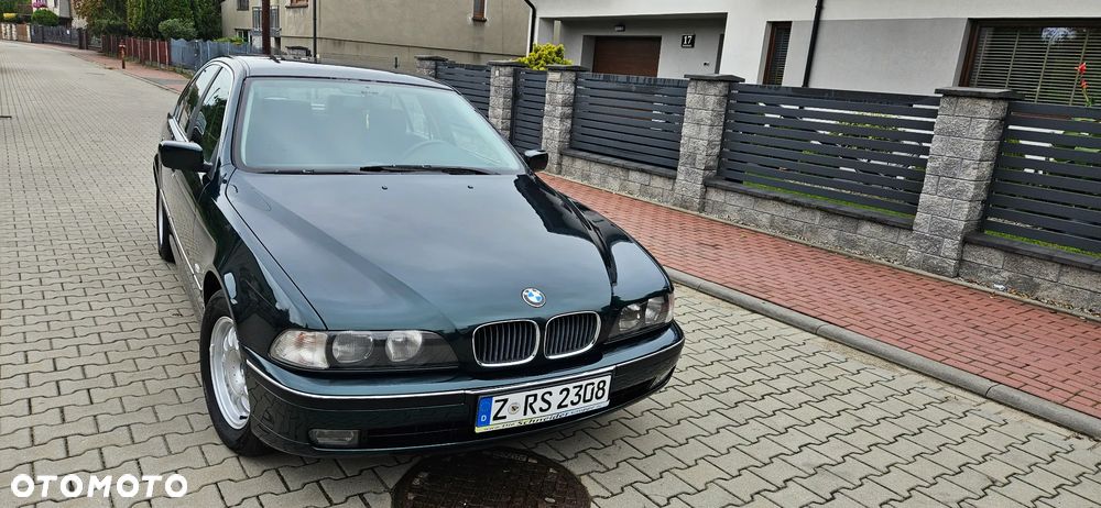 BMW Seria 5 520i - 7