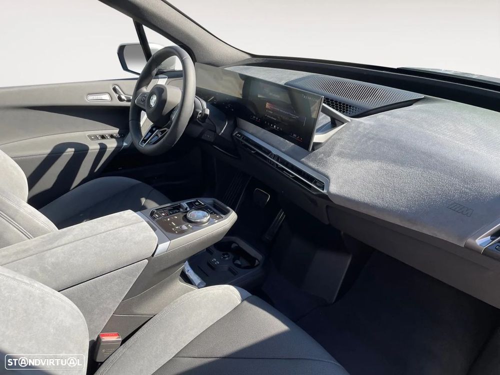 BMW iX xDrive 45 - 9