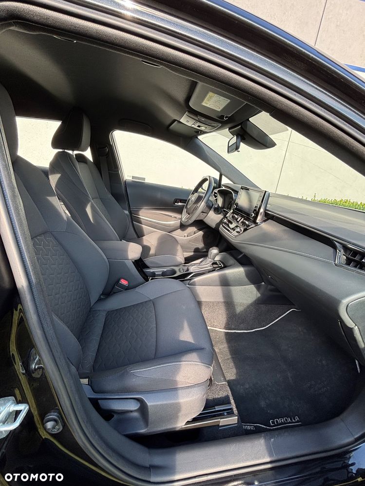 Toyota Corolla 1.8 Hybrid Comfort - 25