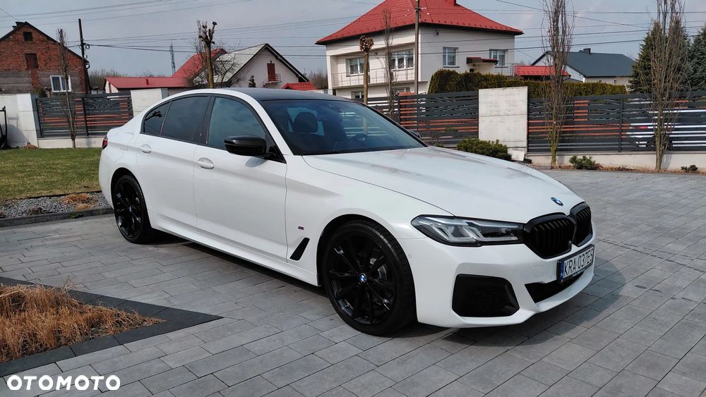 BMW Seria 5 518d Sport Line - 3