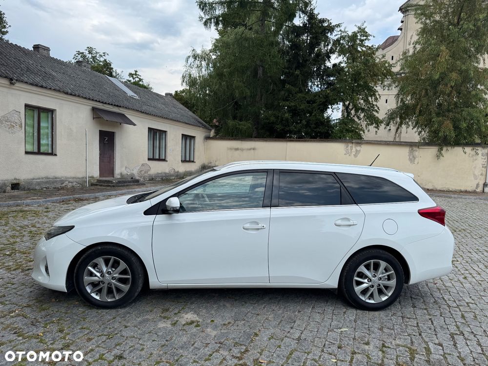 Toyota Auris 1.4 D-4D Comfort - 13