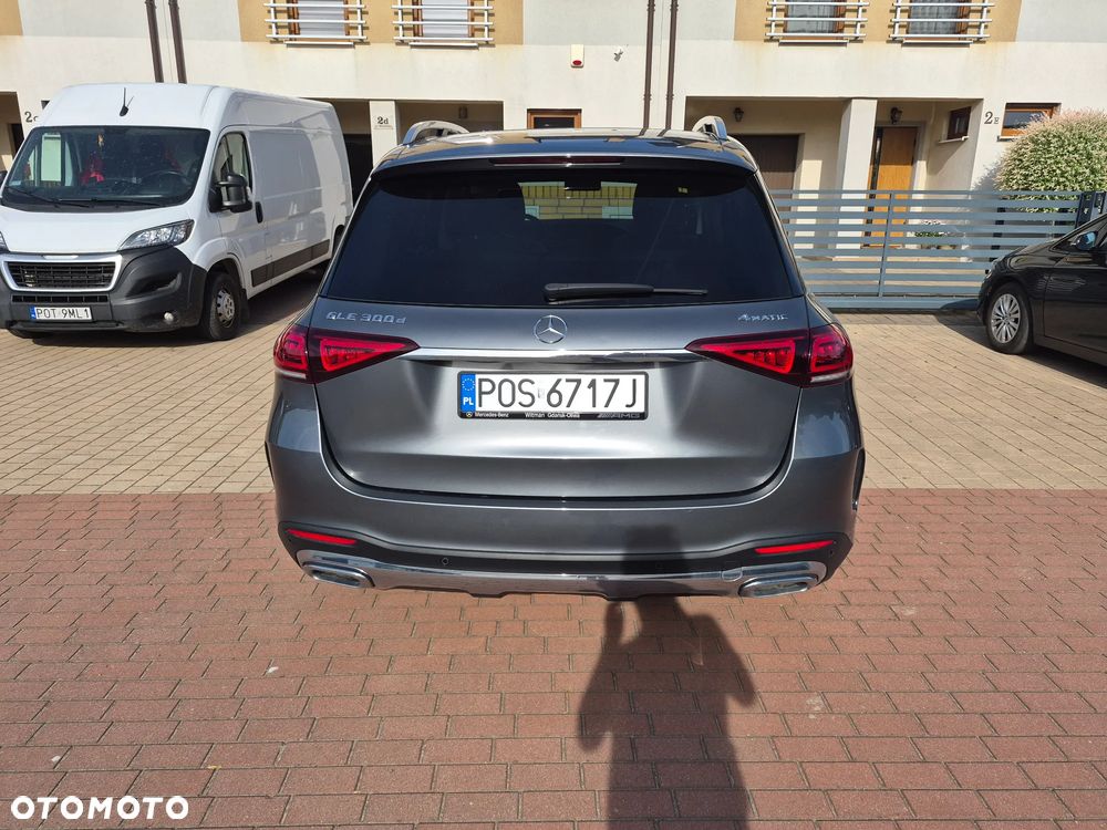 Mercedes-Benz GLE 300 d 4-Matic - 6