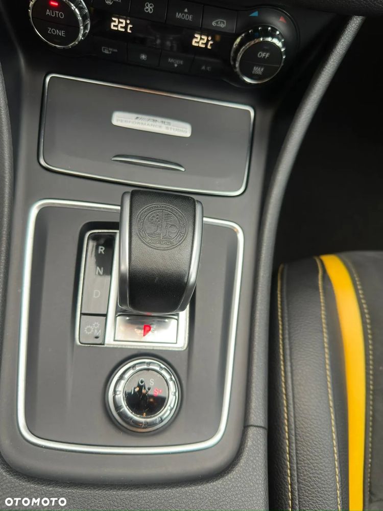 Mercedes-Benz CLA AMG 45 4Matic AMG Speedshift 7G-DCT Yellow Night Edition - 22