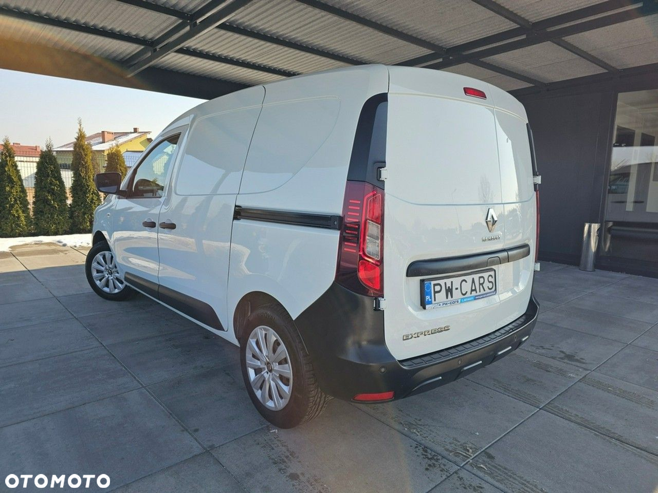 Renault Express - 4