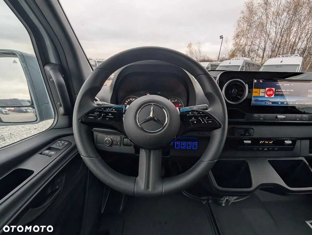 Mercedes-Benz Sprinter 519 - 16