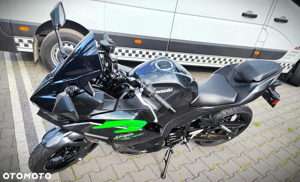 Kawasaki Ninja 500 - 3