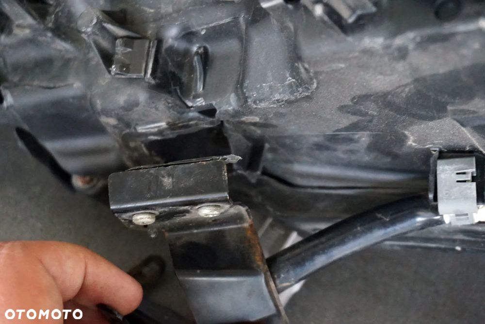 LAMPA PRZEDNIA LEWA IS III E3 XENON LEXUS 2013-2017 - 7