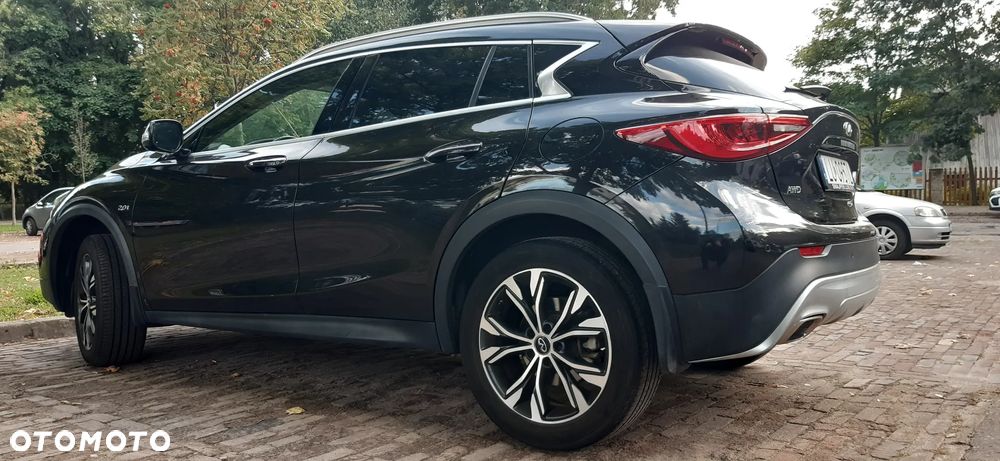 Infiniti QX30 2.0t Luxe Tech AWD 7DCT - 12