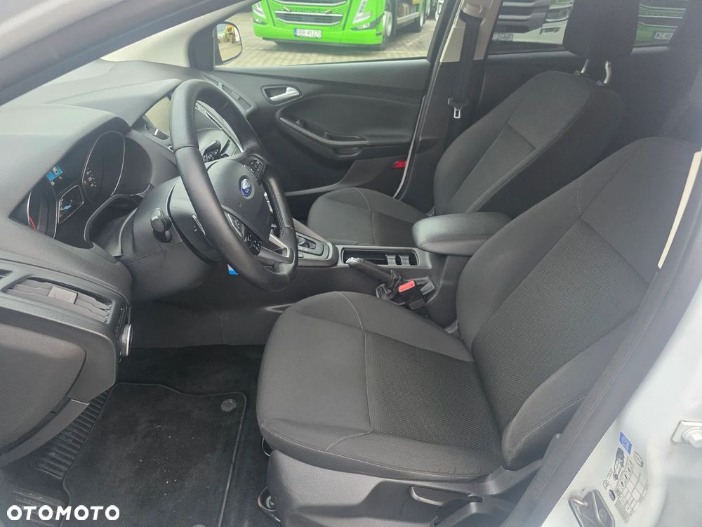 Ford Focus 1.5 TDCi Trend ASS PowerShift - 11