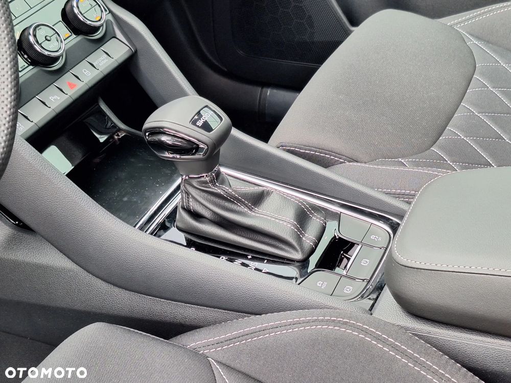 Skoda Karoq 1.5 TSI DSG Sportline - 11